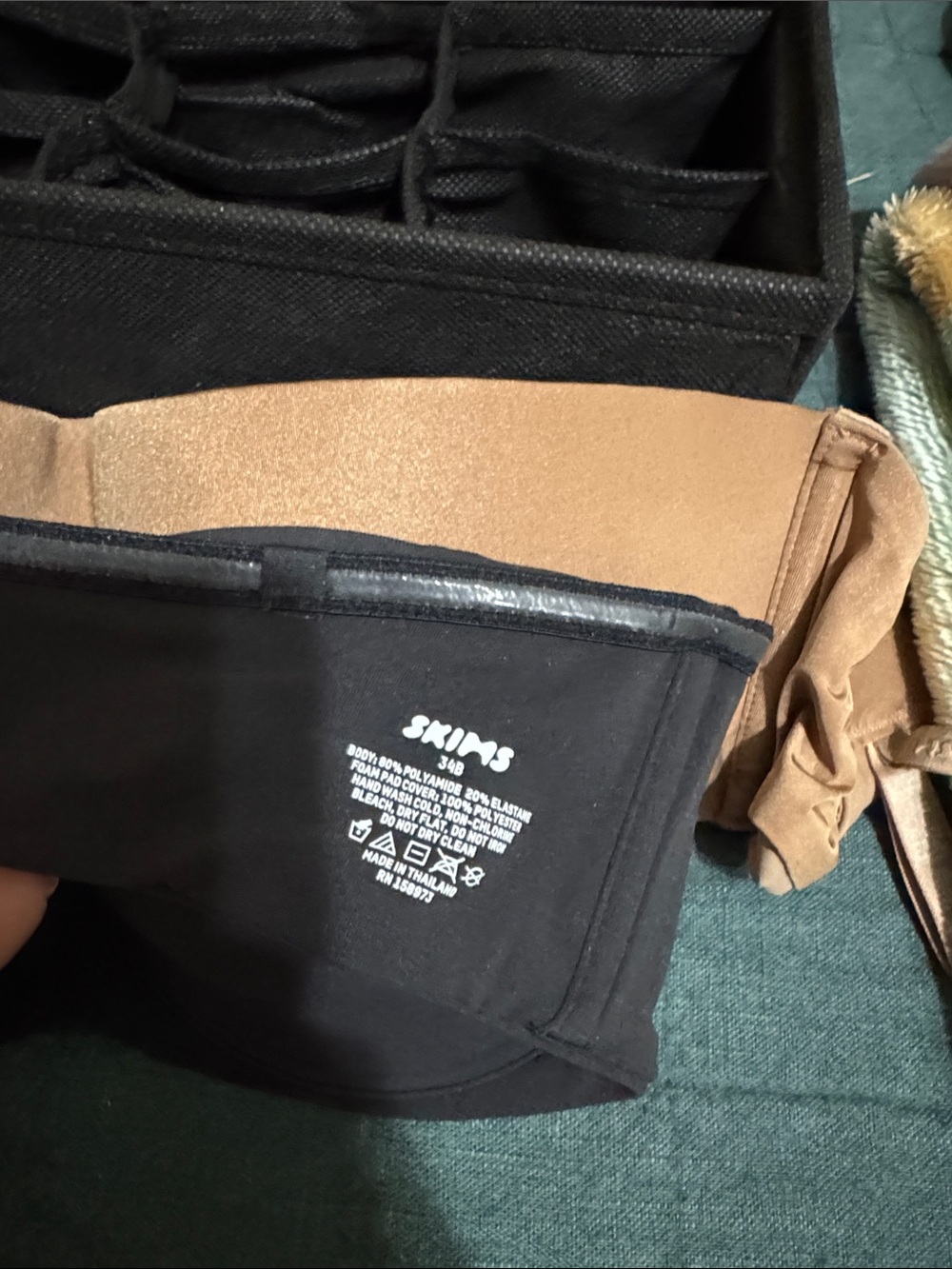 Skims Strapless Bras 34B - Picture 2 of 4
